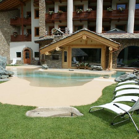 Eco Wellness Hotel Notre Maison Cogne Exterior foto
