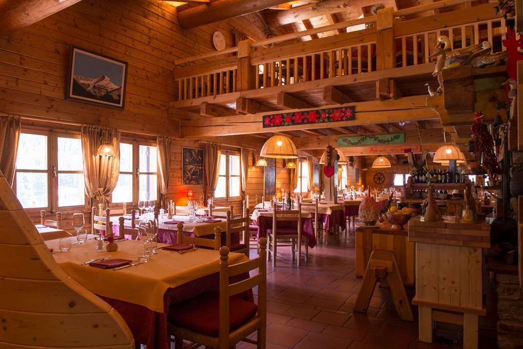 Eco Wellness Hotel Notre Maison Cogne Restaurante foto